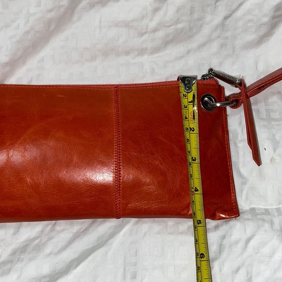 New HOBO Vida Wristlet